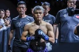 39岁C罗炸裂：无敌贴地斩+门前轻松吃饼，助沙特豪门3-1，3轮不败