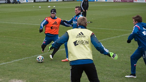 比如中场球 比如中场球